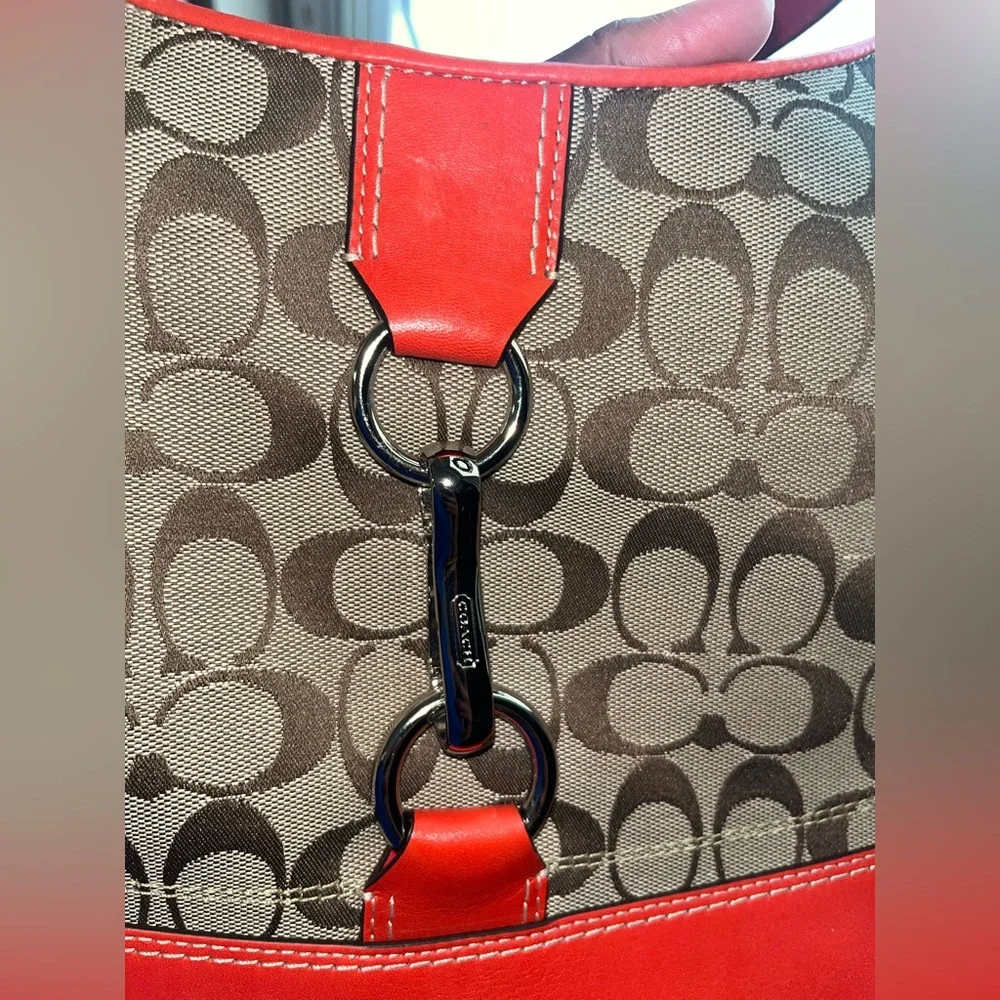 NWOT Coach Signature Hampton Hobo Shoulder Bag (F13069)